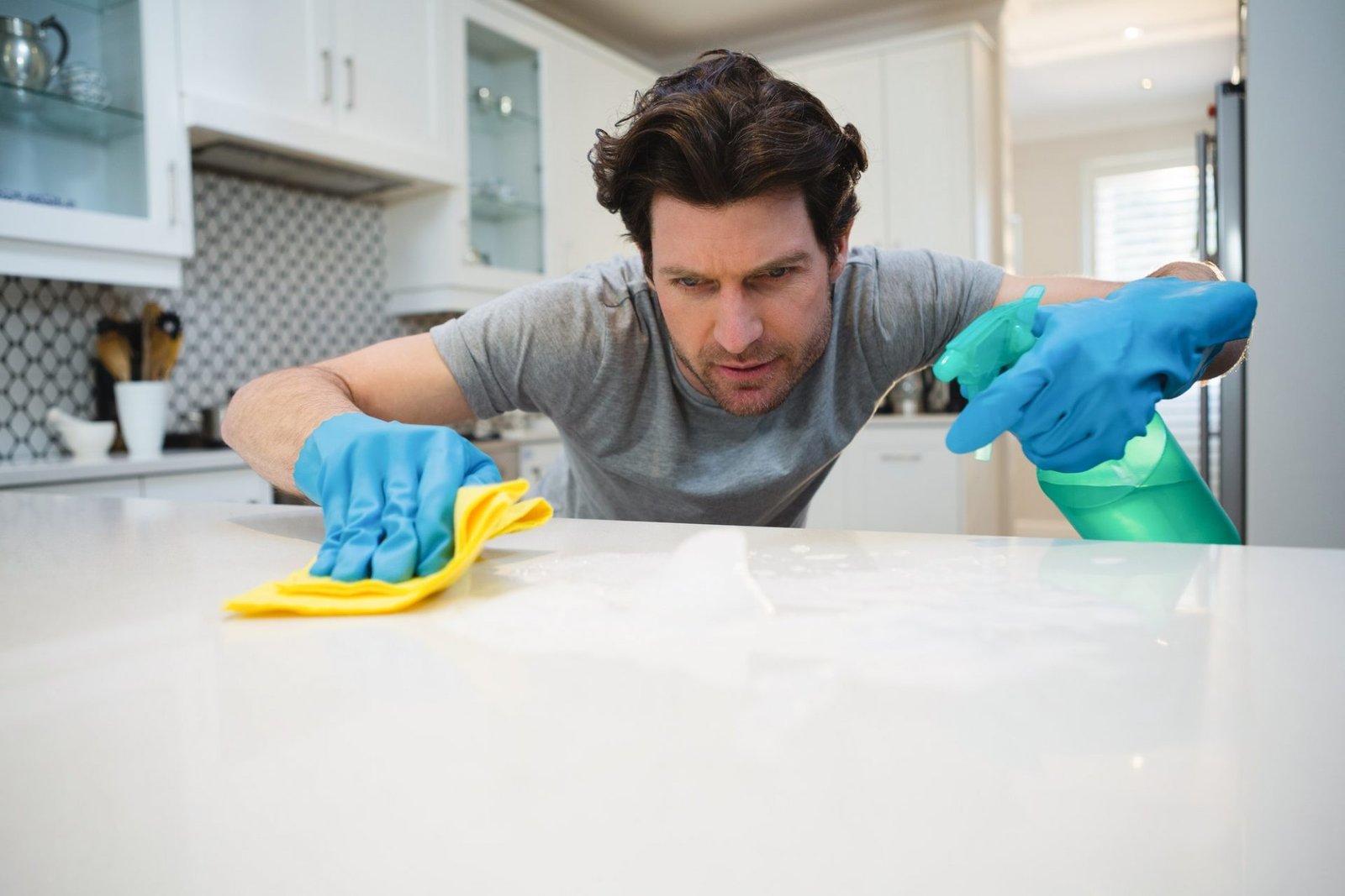 The Ultimate Guide to Residential and Commercial Cleaning